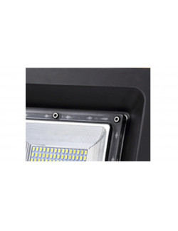 Lampa przenośna LED SMD LS050A na tacce